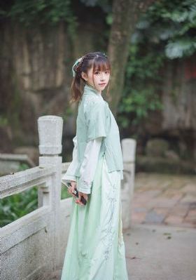 av自拍亚洲综合_短视频完整无删减版