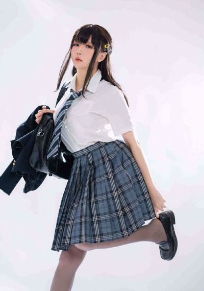 一卡二卡3卡四卡精品_BD高清完整版播放