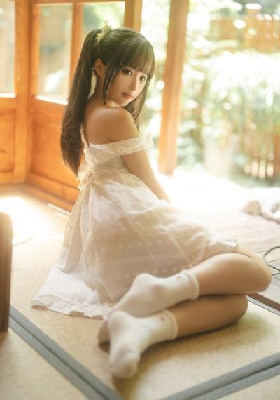 日本黄色制服丝袜美腿在线观看_1080P日本电影免费