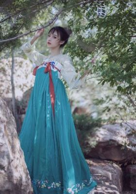 国产制服丝袜第一页_BD高清完整电影